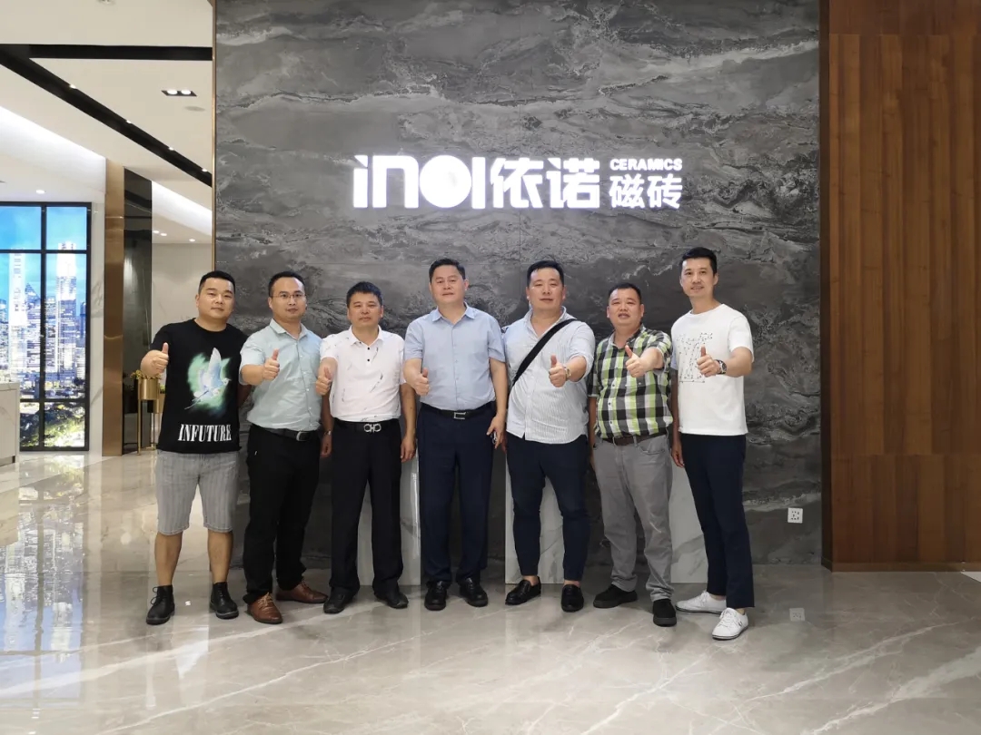 1595303108305408.jpg 640.webp (5).jpg