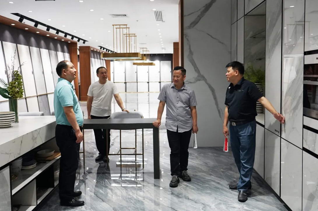 1619514134156908.jpg 640.webp (4).jpg