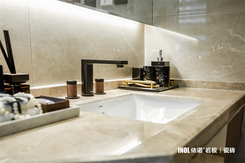 1627369977858312.jpg EF7A1848-39.jpg