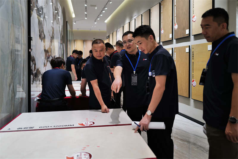 1755329974780405.jpg L1016395.JPG