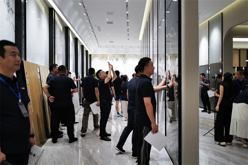 1755330027993148.jpg L1016296.JPG