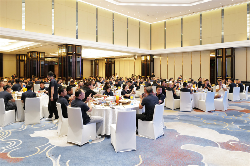 1755331323344141.jpg L1016834.JPG