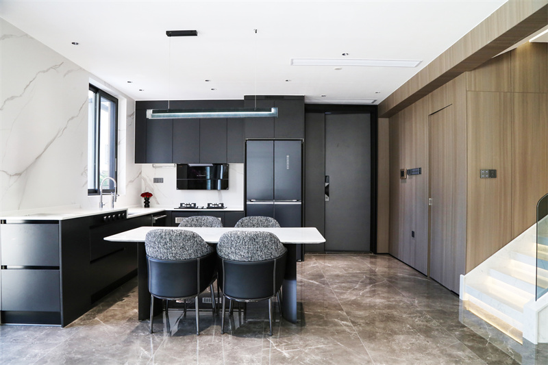 一樓餐廳 (2).JPG