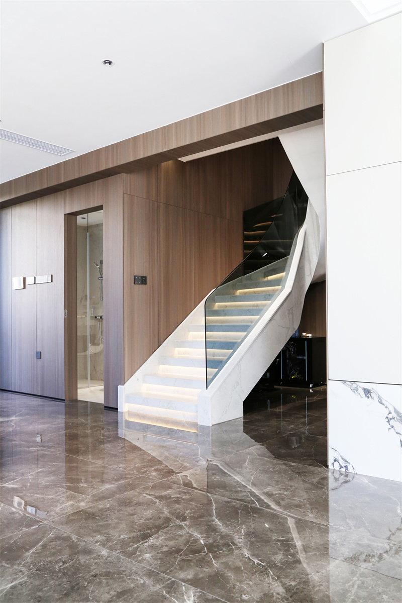 旋轉樓梯 (3).JPG