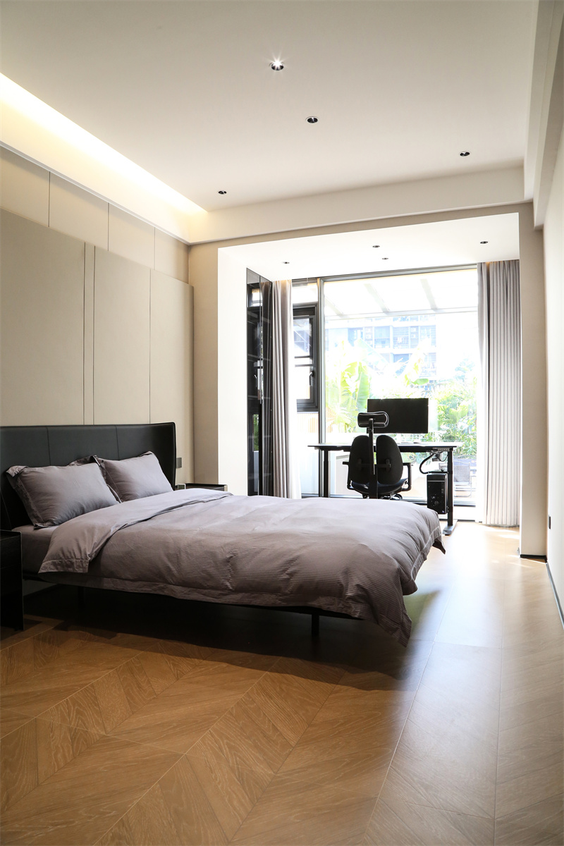 一樓臥室 (1) 地面 瓷磚 梧桐木.JPG